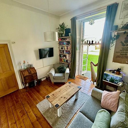 Quirky Apartment In Leith Edimburgo Exterior foto